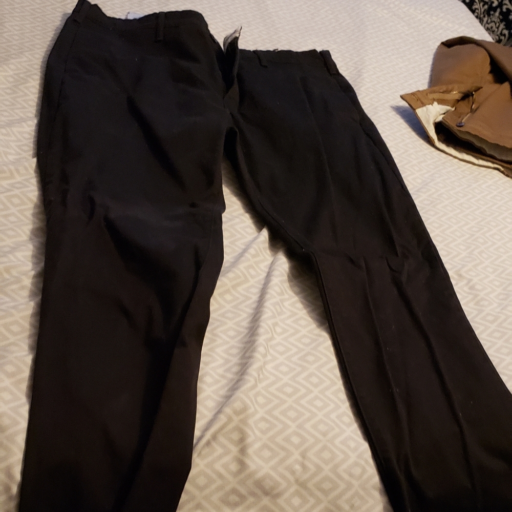 Levis sta press trousers. Black. 36"x30"